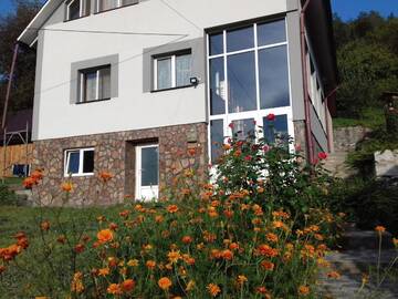 Фотографии Фермерские дома Casa din prund Ocolis г. Ocoliş (Румыния) №1 Фото Фермерские дома Casa din prund Ocolis г. Ocoliş 1