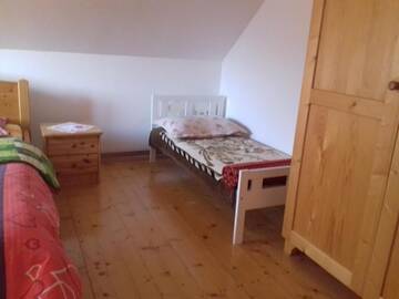 Фото номера Семейный номер с общей ванной комнатой Фермерские дома Casa din prund Ocolis г. Ocoliş 6